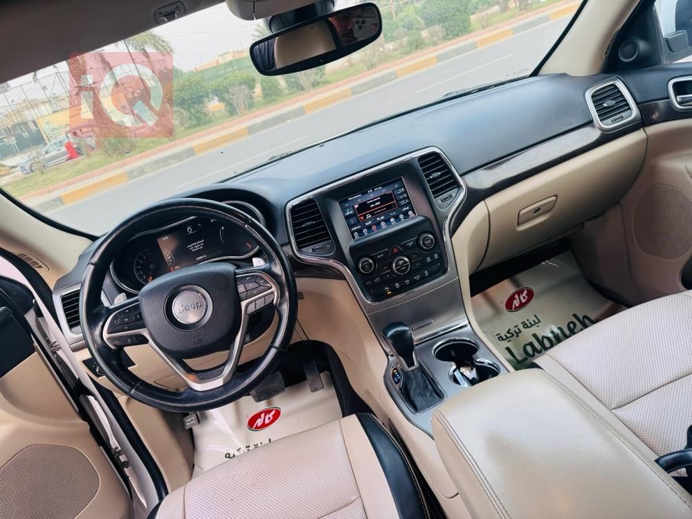 جیپ گراند شیرۆکی